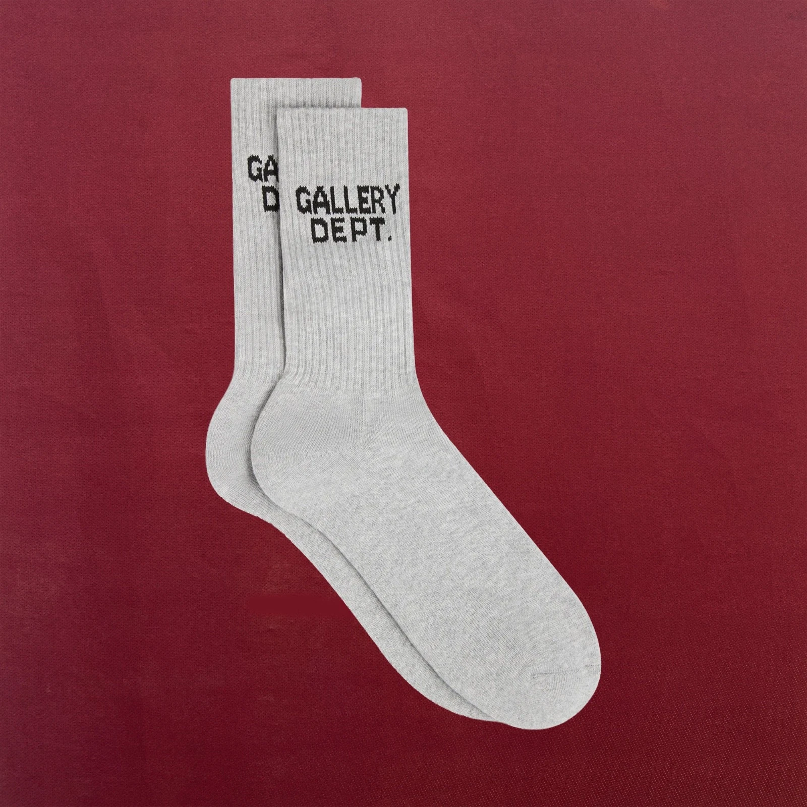 NWT GALLERY DEPT CREW UNISEX CREW SOCKS ONE PAIR GRAY COLOR SIZE 9-12 M/L