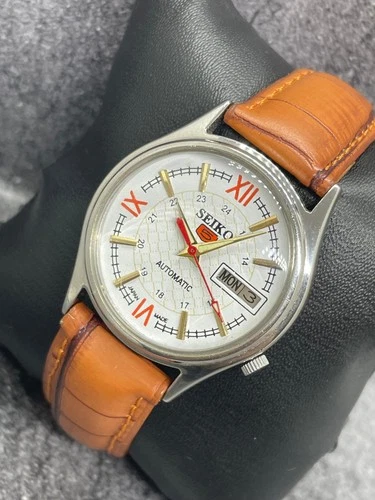 Vintage Refurbished Seiko 5 Automatic Day/Date Japan Men's Wrist Watch