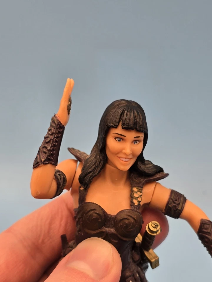 Экшн-фигурка Xena Warrior Princess Toy Biz 1996 отдельный поврежденный неполный меч - Изображение 3 из 4