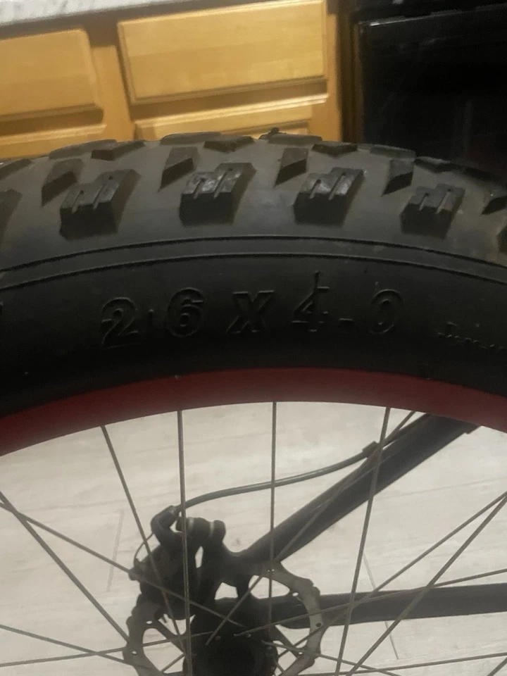 Bicicleta Mongoose Dolomite Fat Tire - Negra/Azul (R4144WMADS) Foto 3 de 4