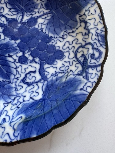 Japanese / oriental Small Bowl Maybe Hand Painted? Blue and White Dish - Picture 6 of 7