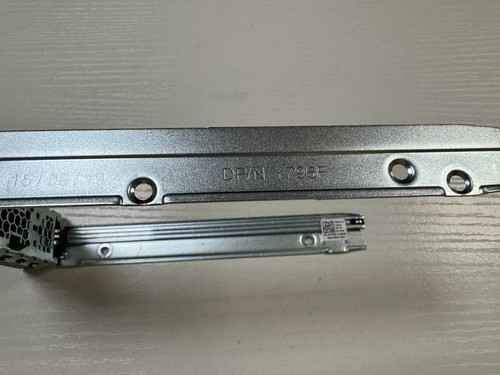 Dell X7K8W 0X7K8W Y796F WH5D2 3.5" Caddy Tray R240 R440 R540 R640 w/screws - Picture 15 of 24