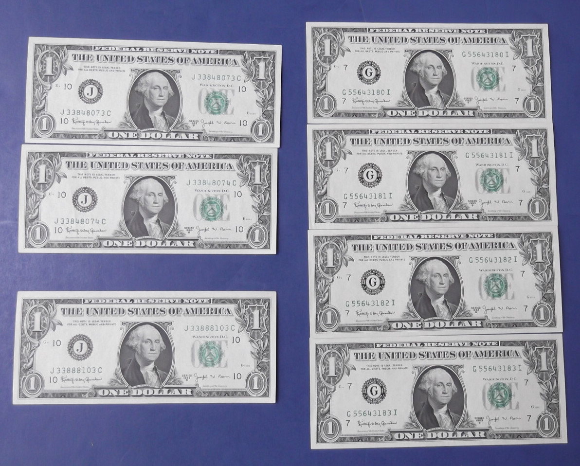 Seven Uncirculated 1963 B One Dollar Barr Notes - 2 and 4 Consecutive