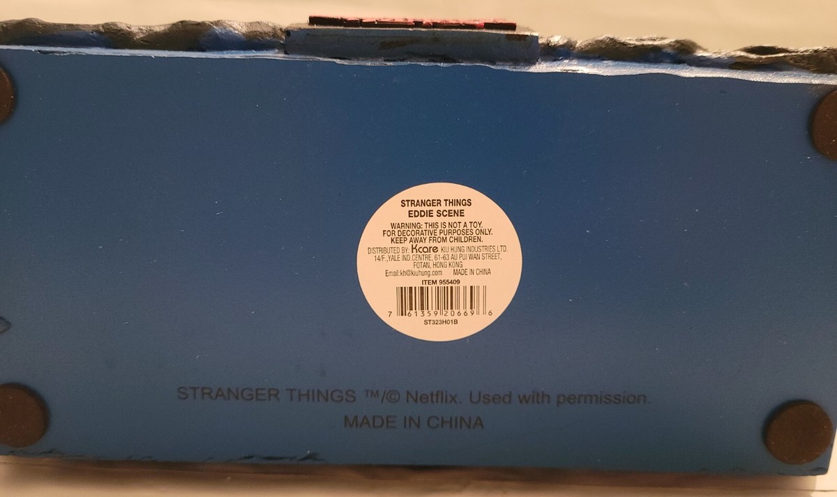 Stranger Things Eddie Playing Guitar NETFLIX Diaroma Halloween Theme 8”  Rare NEW