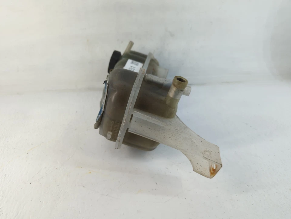 Chevrolet Malibu 1999 radiador refrigerante desbordamiento expansión tanque botella FJZH3 Foto 3 de 4