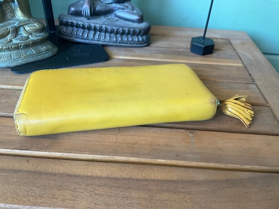 Cartera vintage de cuero amarillo Loewe Foto 4 de 4