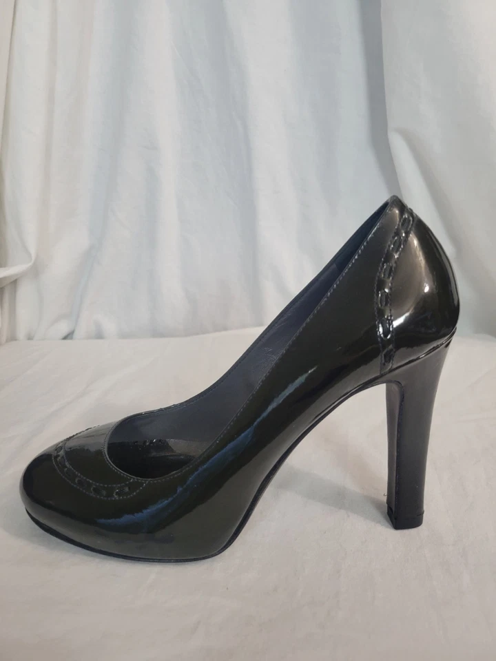 Theory Women's Olive Green Patent Leather High Heel Pumps Size 5/36 Dressy - Image 4 of 4