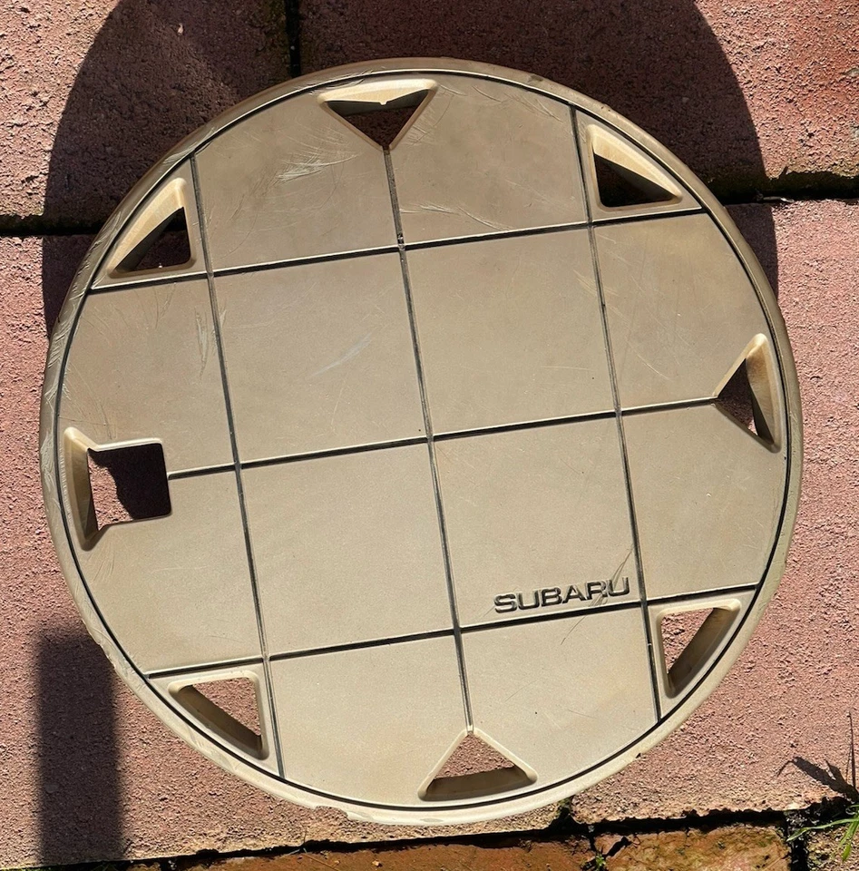 SUBARU Loyale RS 1987/1991 Turbo tapacubos OEM dorado 13 pulgadas tamaño completo RARO Foto 4 de 4