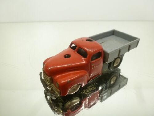 SCHUCO 3042 VARIANTO LASTO WIND UP TRUCK - RED L11.0cm - FAIR COND - 186 - Picture 1 of 8
