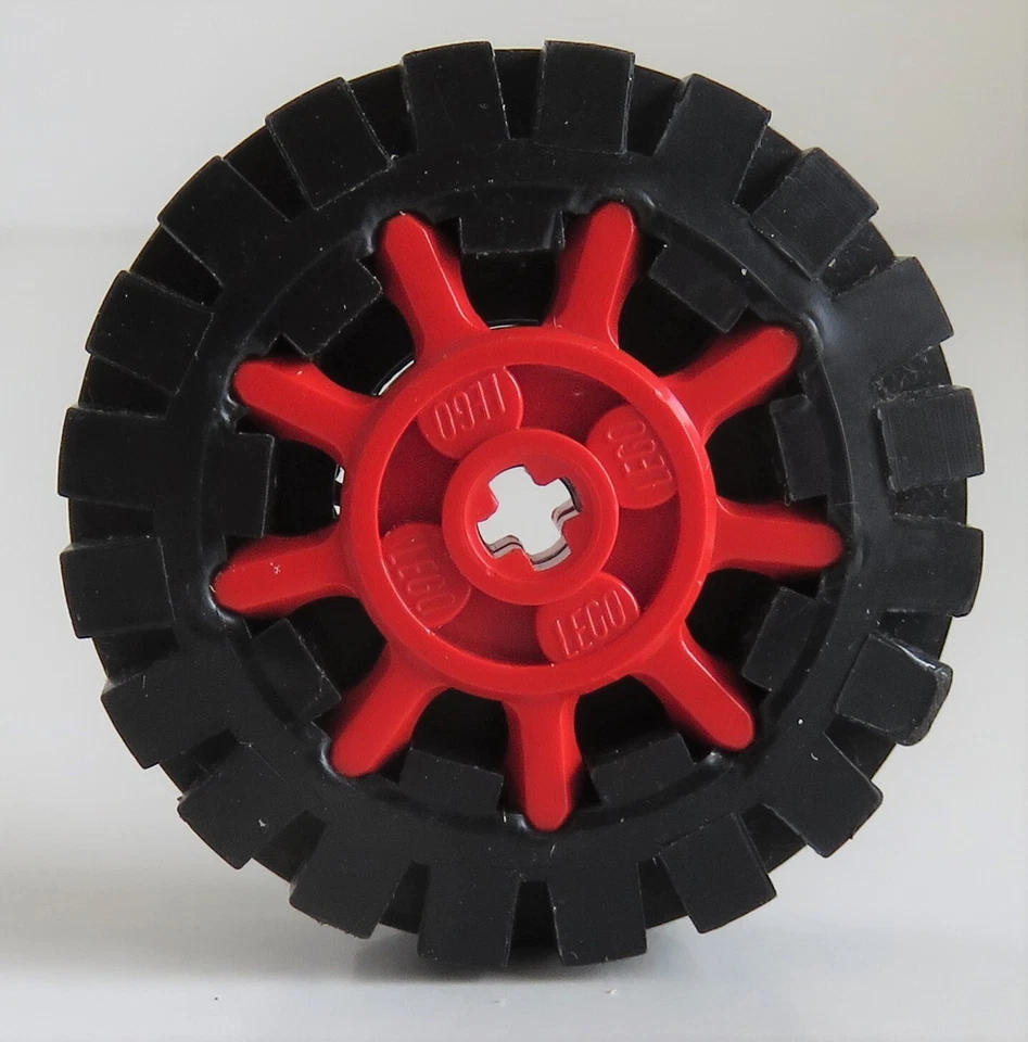 LEGO Technic-Reifen / Tire 17 x 43 mit Zahnrad - Felge, rot # g9c01 - Bild 3 von 3