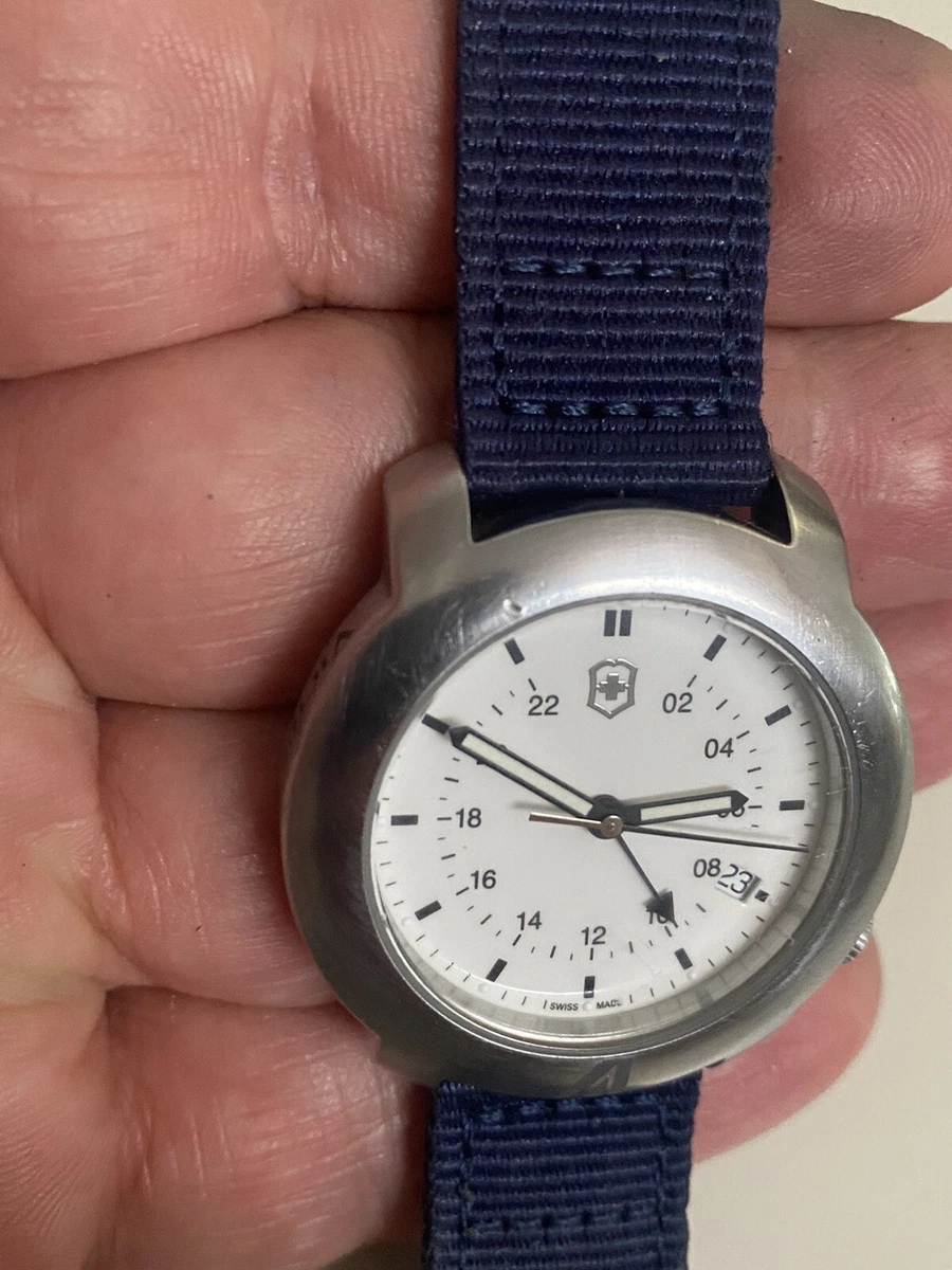 Rare Victorinox V7 02 Gmt Special Limited Edition Swiss Made