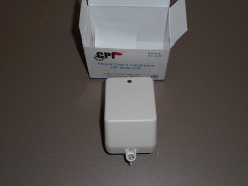 CPI Plug-in Class 2 Transformer w/Green LED P/N CP-2420 - Picture 2 of 3