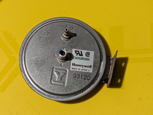 Monitor 40 41 Kersosene Heater #6343 Air Pres. Safety Vacuum Switch/Diaphragm