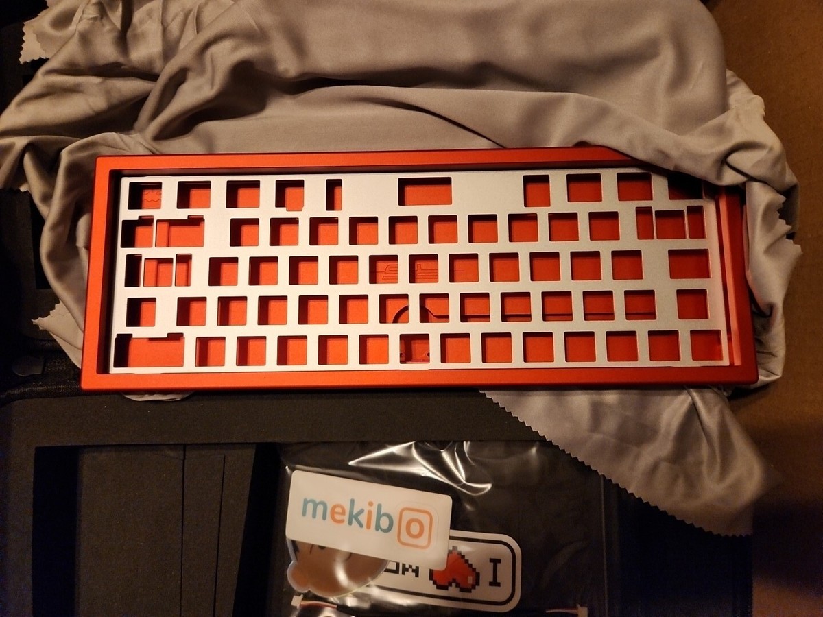 Clavier Mécanique Mekibo X Bisoromi RS60 Winkey - Rouge, Aluminium, Neuf Avec étui