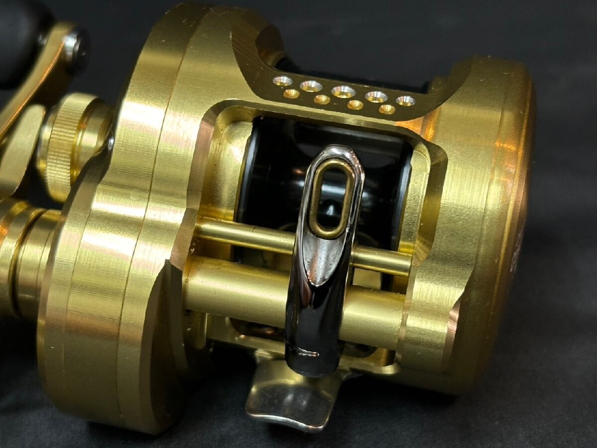 Shimano 23 CALCUTTA CONQUEST MD 300XG RIGHT Casting Reel | eBay