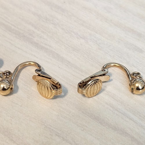 Pendientes colgantes vintage de perlas rellenas de oro de 14k 1/20 con clip - Imagen 8 de 8