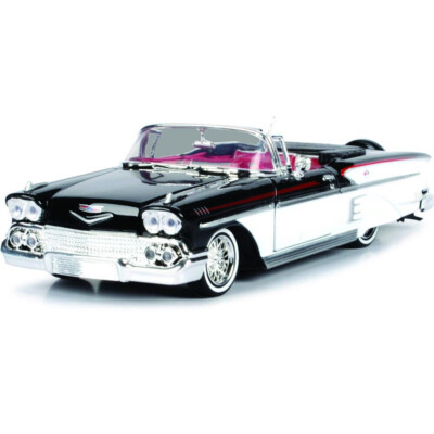 1958 CHEVROLET IMPALA CONVERTIBLE LOWRIDER BLACK & WHITE 1/24 CAR