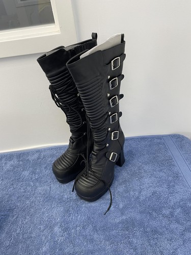 Gothika-200 Platform Boot 