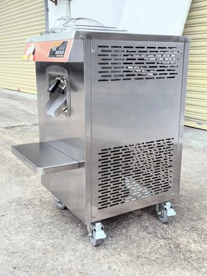 Wixkix Commercial Hard Serve Ice Cream Machine 8 Gal/H Vertical Design Gelato