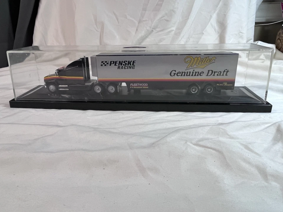 Rusty Wallace Miller Genuino Draft Edición Limitada Coche de Carreras Transportador Semi Foto 3 de 4