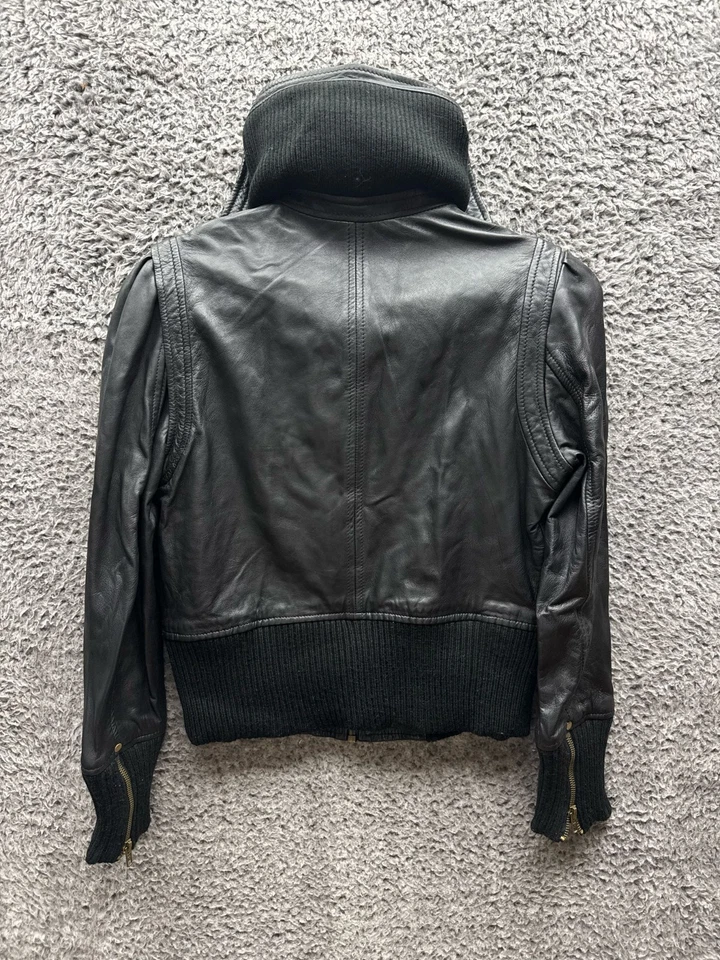 Chaqueta Bomber Y2K Juicy Couture Cuero Cremallera Completa Negra con Cuello Sherpa Talla L Foto 2 de 4