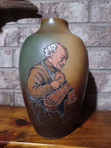 Antique Weller Dickensware Vase 1901 Sgraffito Arts & Crafts Signed Dunlavy 10”
