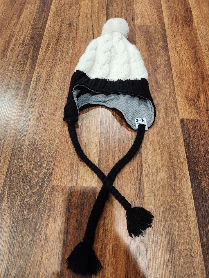 Sombrero de invierno Under Armour blanco y negro talla única Foto 2 de 3