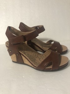 mootsie tootsie wedge sandals