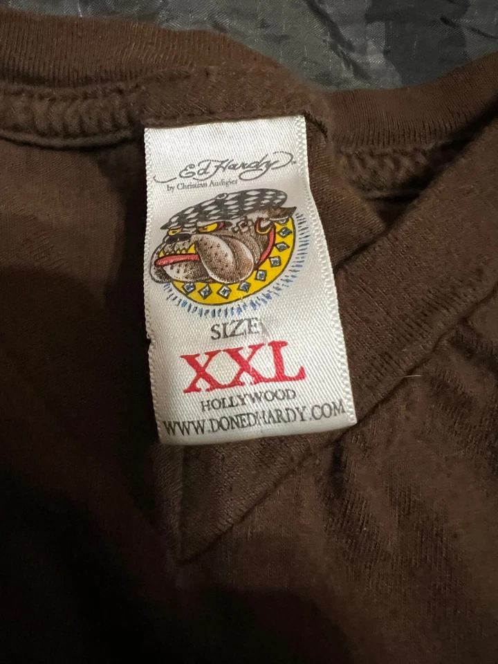 Vintage Y2K Ed Hardy, V- Neck Men's T- Shirt XL, 100% Authentic. Eagle. - Image 3 of 4