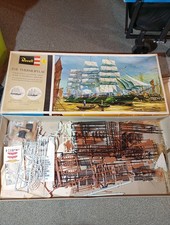 Revell H-390 Clipper The Thermopylae Maßstab...