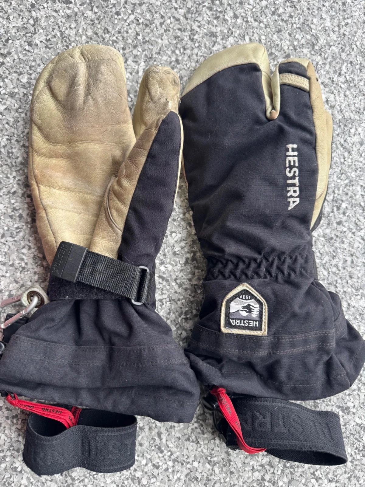 Hestra Army Leather Heli Ski Gloves Unisex 3 Finger Black Size 8 w/ Liners