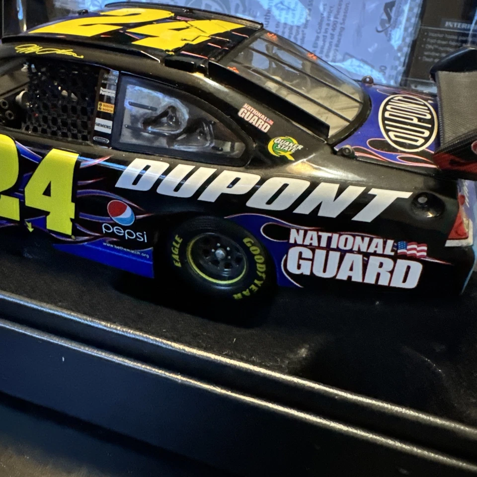 Jeff Gordon #24 Pepsi 2009 Impala SS Elite 1 of 400 1:24 - Image 4 of 4