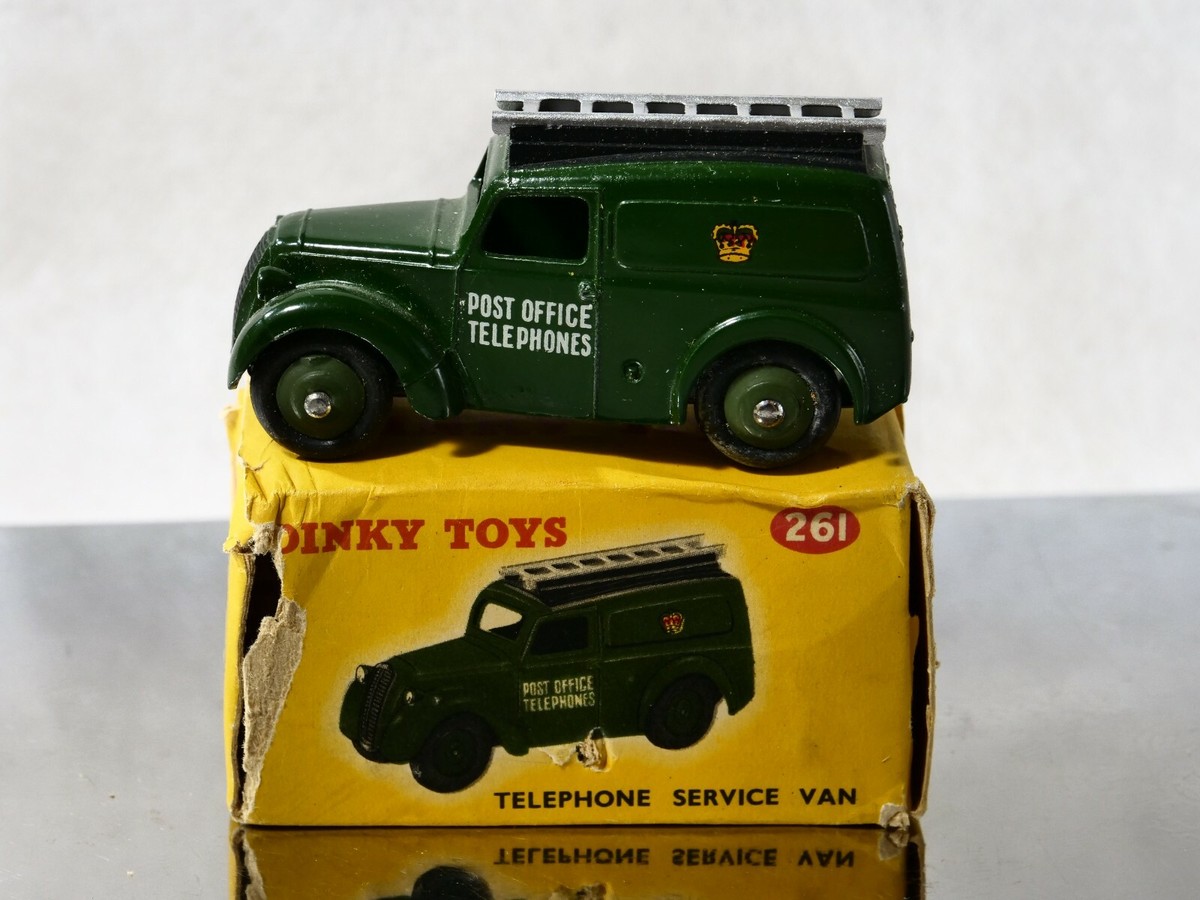 Dinky Toys GB N°261 - Utilitaire Austin Post Office, Vert, échelle 1/43