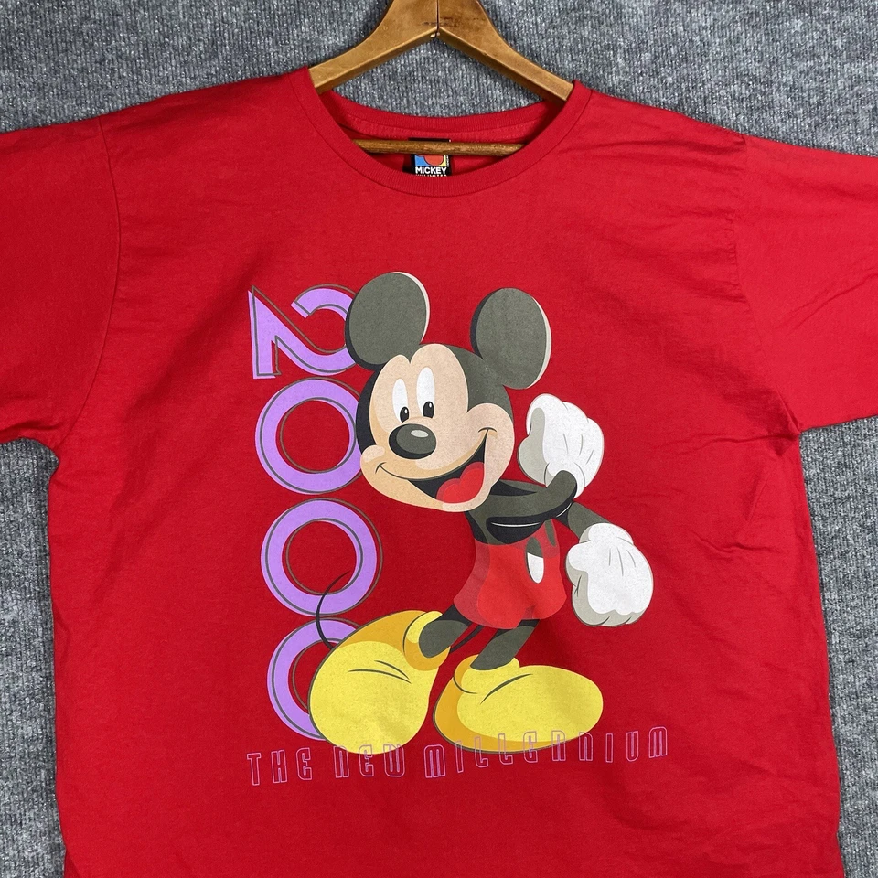 Camiseta DE COLECCIÓN Disney Mickey Mouse 2000 Y2K El Nuevo Milenio Roja Talla 2XL Foto 2 de 4