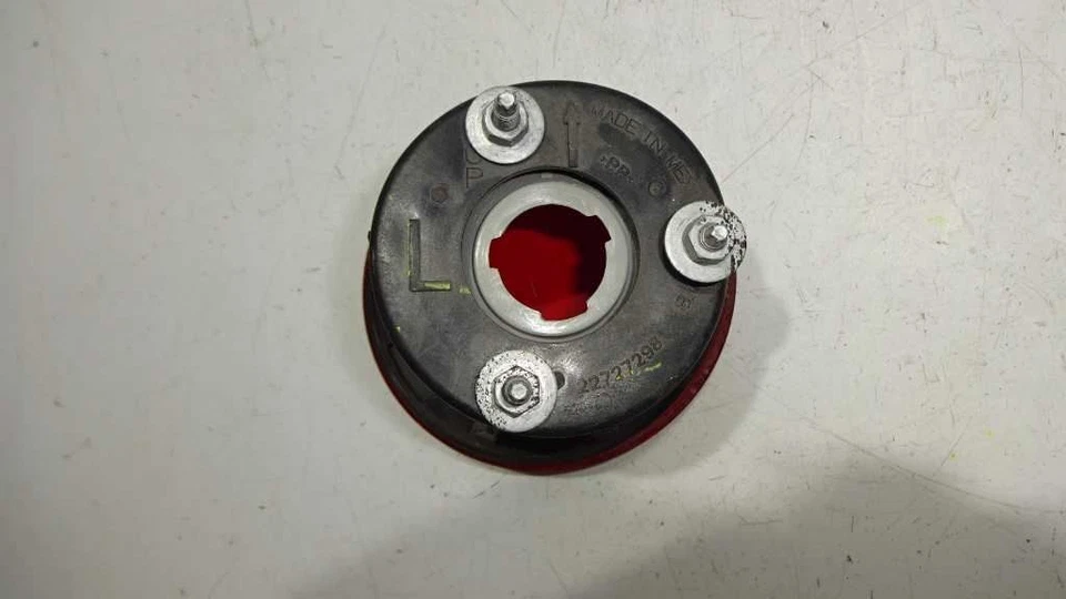 Luz trasera superior izquierda del conductor para 06-11 HHR 450270 Foto 2 de 4