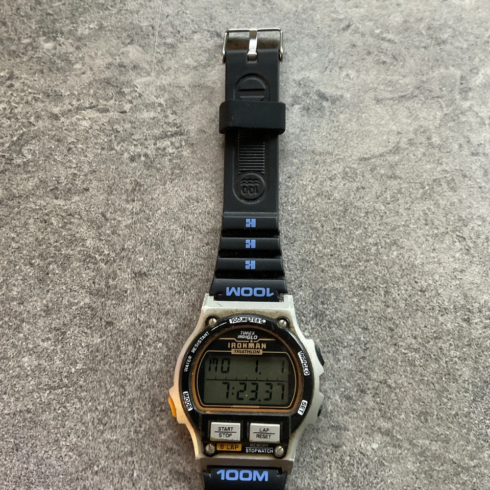 Reloj cronómetro alarma digital Indiglo vintage años 90 Timex Ironman para hombre BCF Foto 3 de 4