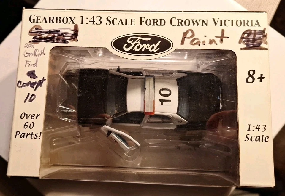 Caja de cambios edición limitada: 1:43 2001 Ford Crown Victoria Griffith PD #27224 Foto 2 de 4