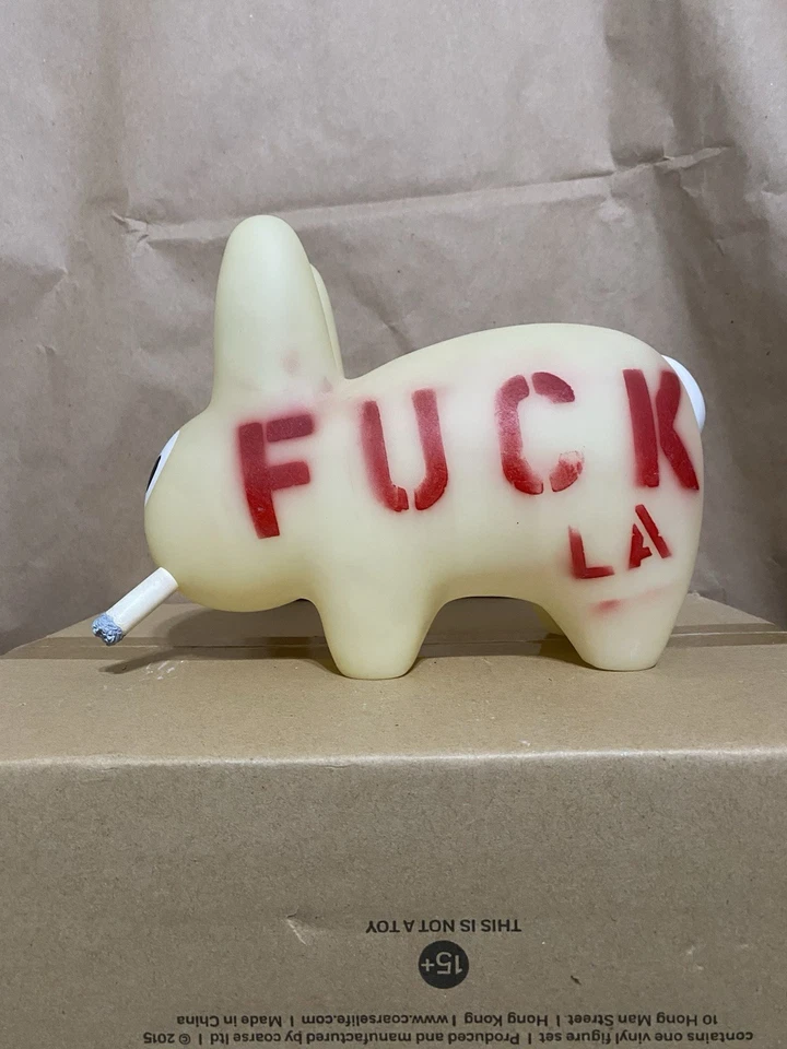 Frank Kozik X Kidrobot  - FCK LA - 2006 10" GID Smorkin Labbit LE 50 Signed - Image 2 of 4