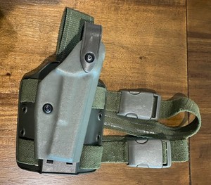 Safariland Tactical Duty Holster 6004-83 for Glock, OD Green, Right-Hand
