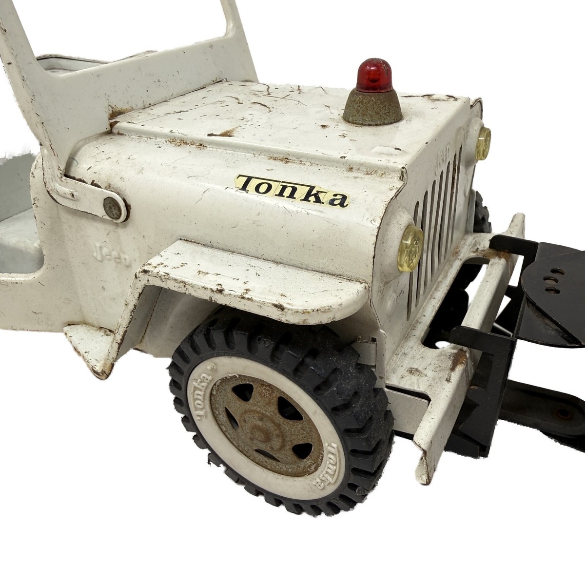 Tonka トンカ ブリキ Jeep 救急車 Tonka Jeep Wrecker With Plow Blade And Beacon Light White | eBay