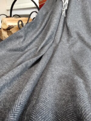 Wolldecke Plaid 140x200cm Wohndecke   100%Wolle  Dunkelgrau/ Weiß