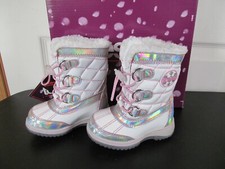 NIB GIRL'S TOTES KIDS ERNIE WHITE WINTER BOOTS size 5M Hologram Details