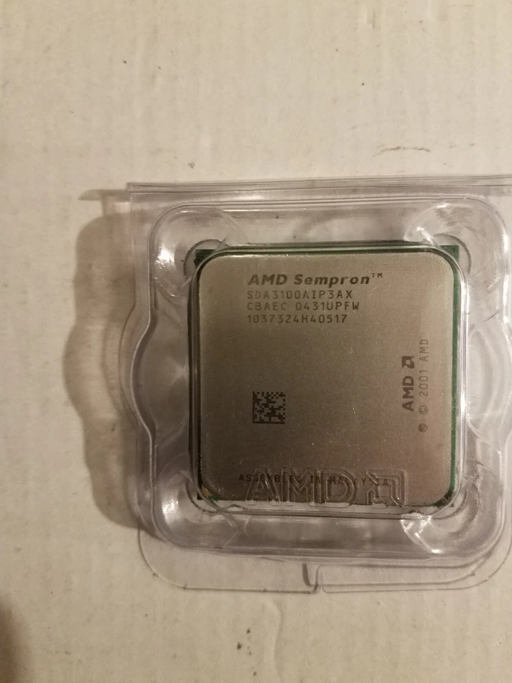 AMD Sempron 3100+ 1.8 GHz 256KB L2 Cache 32 Bit Socket 754 CPU SDA3100AIP3AX - Image 3 of 4