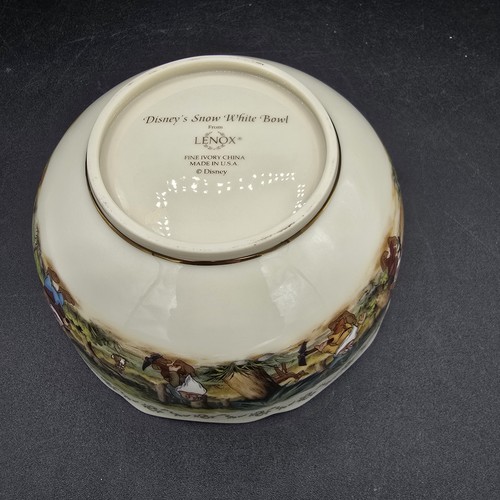 LENOX Fine Ivory China DISNEY'S SNOW WHITE BOWL 6" Inch in Original Box Made USA - Picture 7 of 10