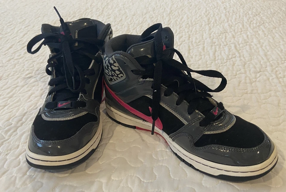 Tênis Nike Court Force High Feminino Tamanho 7 Preto Cinza Rosa Estilo Retrô Basquete - Imagem 4 de 4