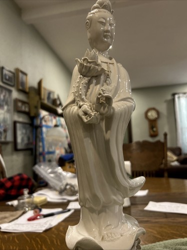 Vintage Wai Ming Chinese Porcelain Statue W/ Stand 16” Tall Blanc De Chine Fig - Picture 11 of 11