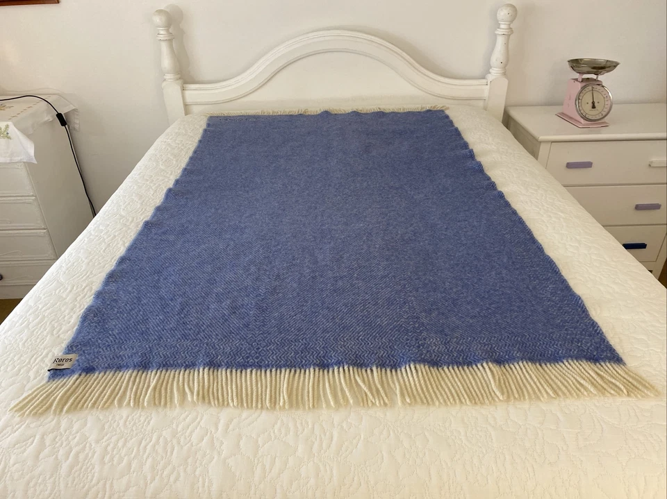 Roros Tweed Norway X Polroger Champagne Picnic Throw Advertising 170cm x 100cm - Image 3 of 4