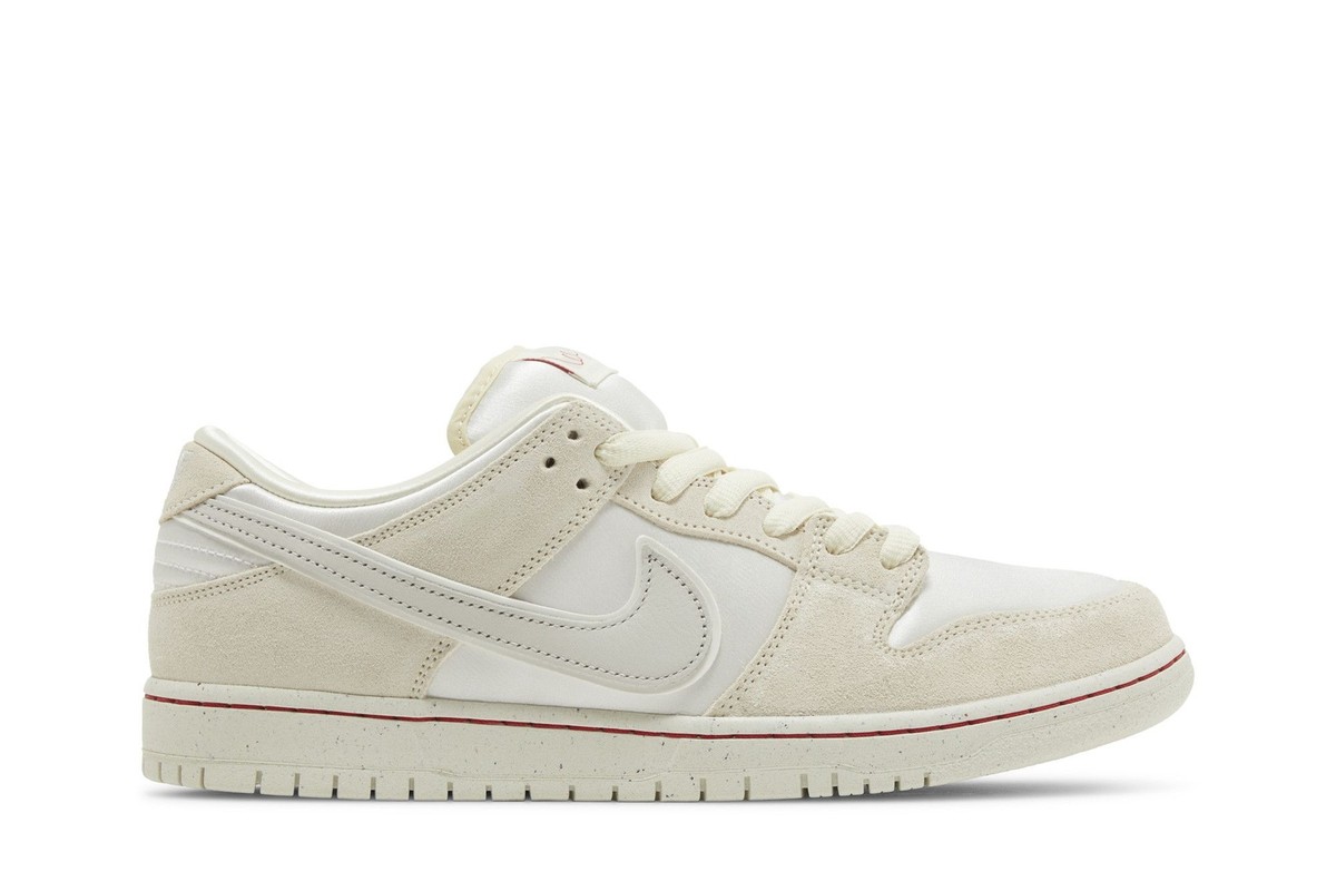 【中古】NIKE DUNK LOW PREMIUM SB Nike Dunk Low Premium SB 'City of Love Collection - Light Bone
