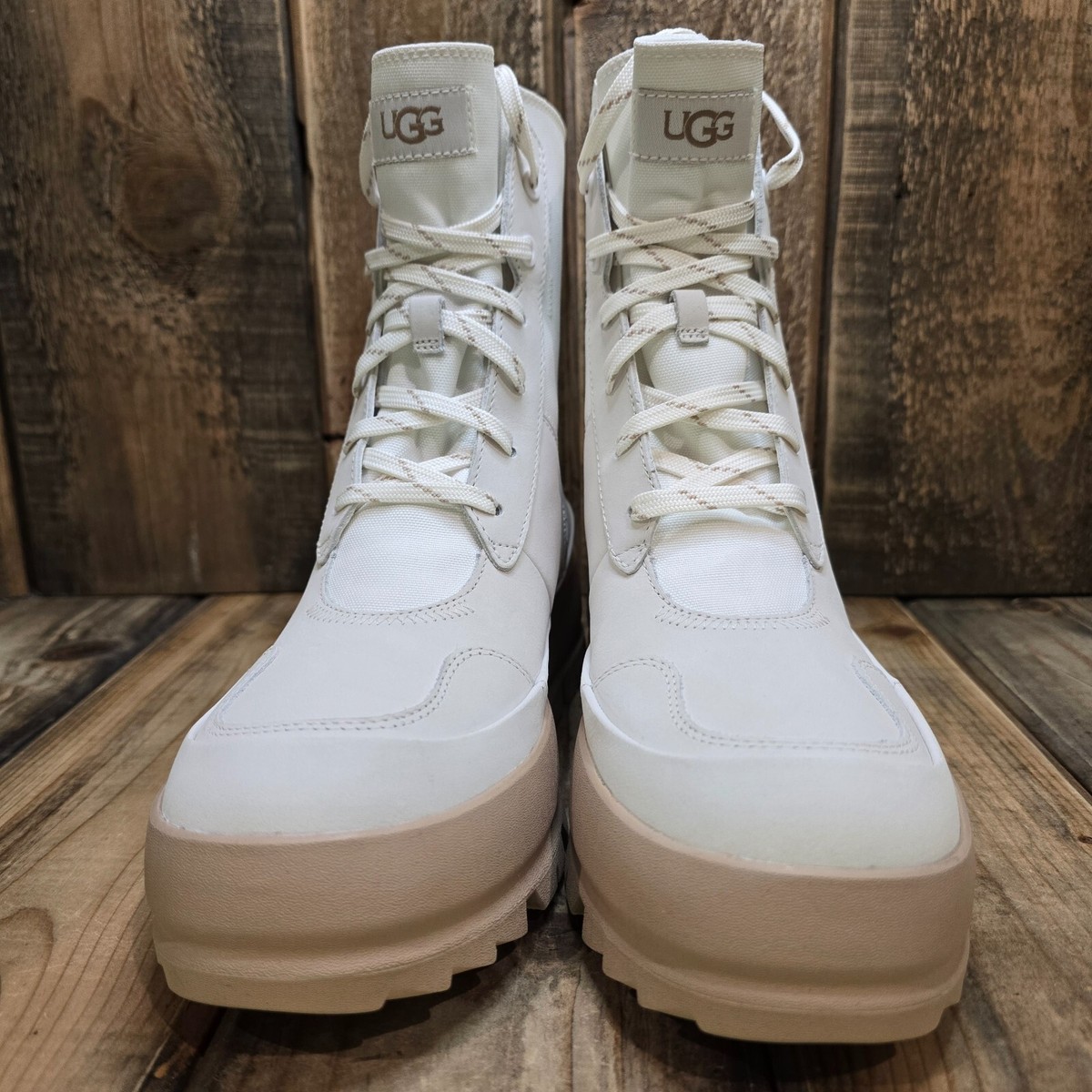 WOMEN US 9 UGG THE UGG LUG SNEAKER BOOT BRIGHT WHITE WOMEN US 9 UGG THE UGG LUG SNEAKER BOOT BRIGHT WHITE