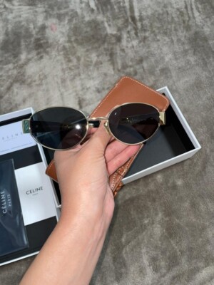 Sunglasses Celine CL40235U Triomphe metal with gold frame Lenses